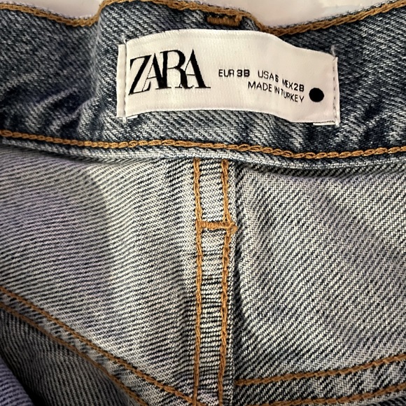 ZARA Premium Denim The Relaxed Straight Leg Jeans NWT Size 6 / 38 Air Bl… - Picture 15 of 16